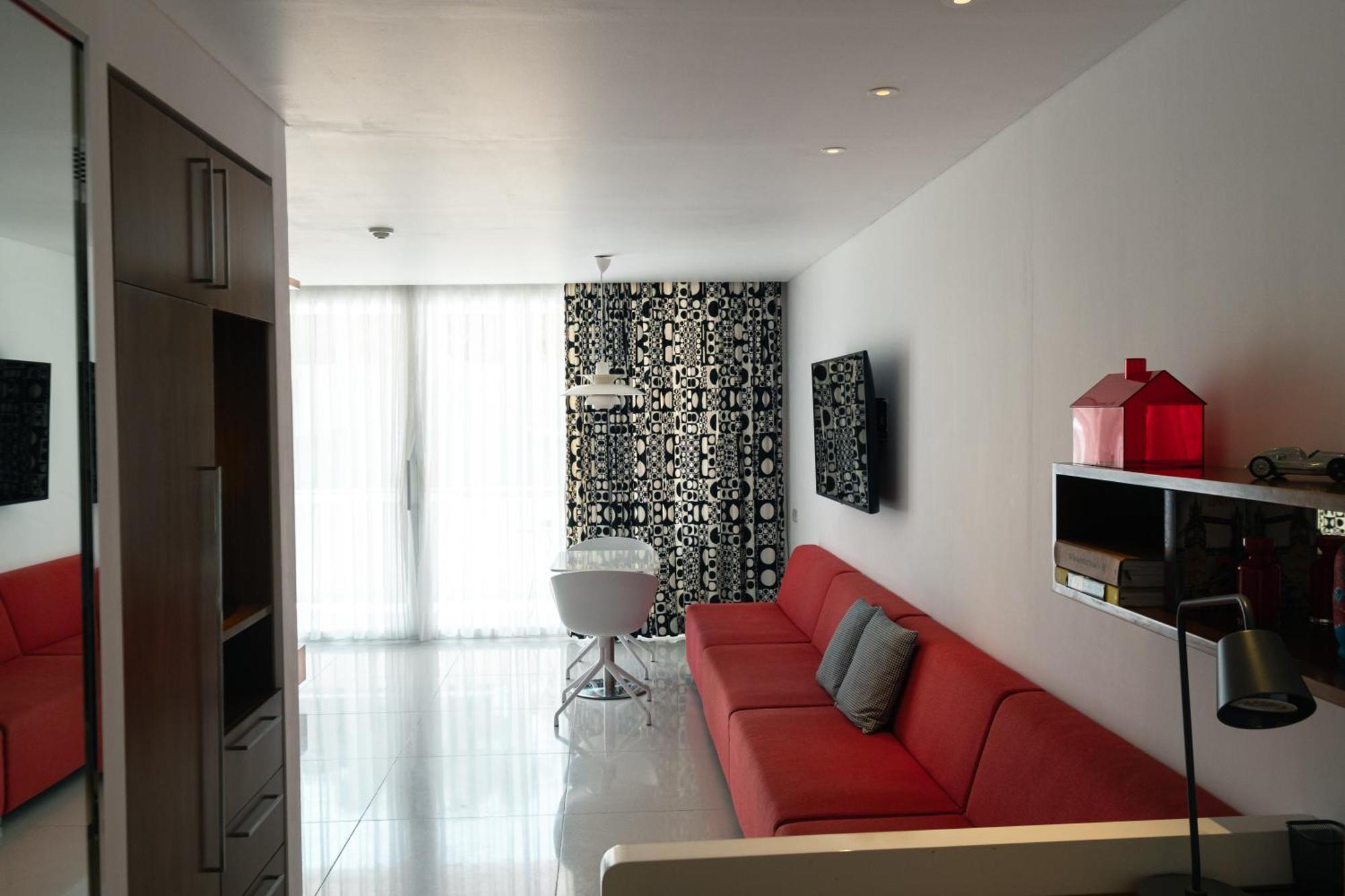 Chill Hotel Seminyak エクステリア 写真